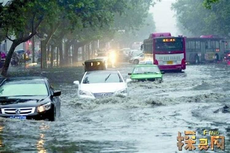 梦见,狂风暴雨