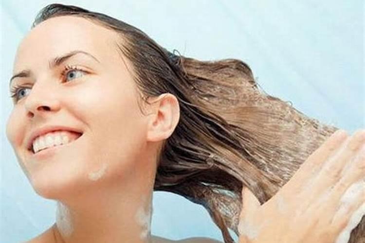 梦见女人洗头发是什么意思