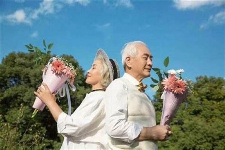 老年人梦见结婚是什么意思