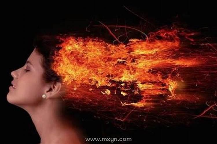 女人梦见着大火是什么意思