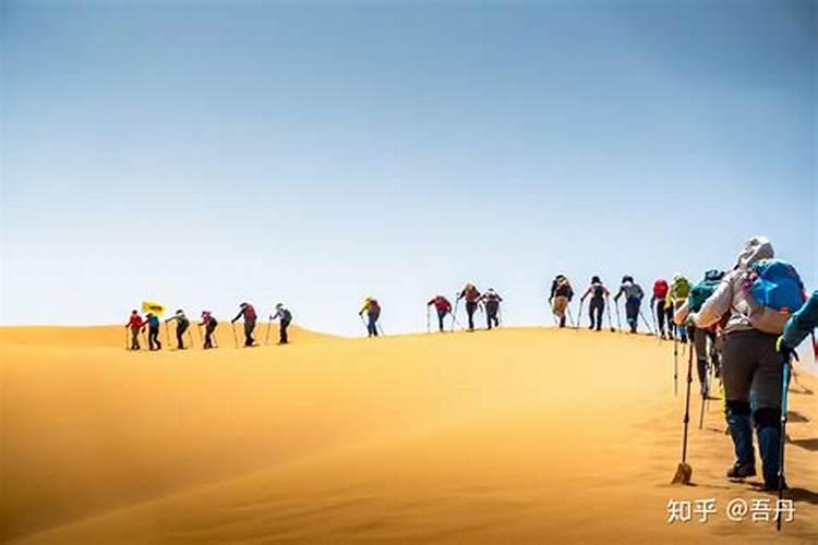 梦见自己在沙漠里行走好不好