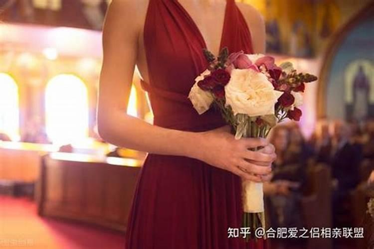 女人梦到自己结婚是什么预兆解梦梦见蛇咬自己