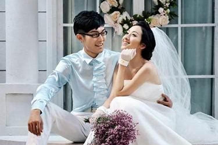 已结婚女人梦见自己结婚了怎么回事